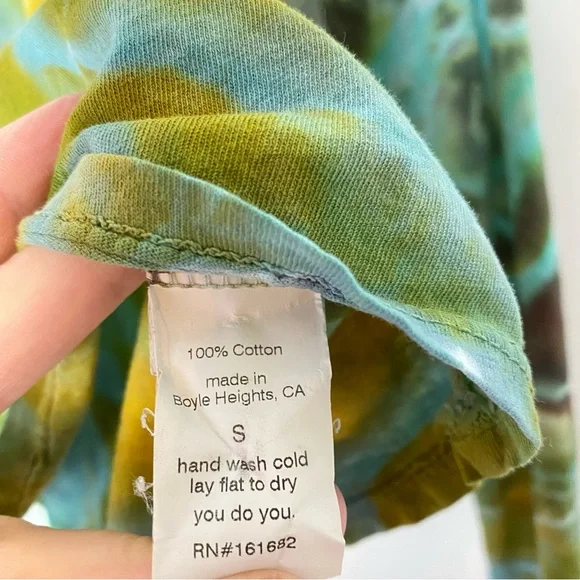 Perfect White Tee Geode Tie Dye Tshirt Top Womens Size Small Green Multi Shirt - Picture 6 of 9